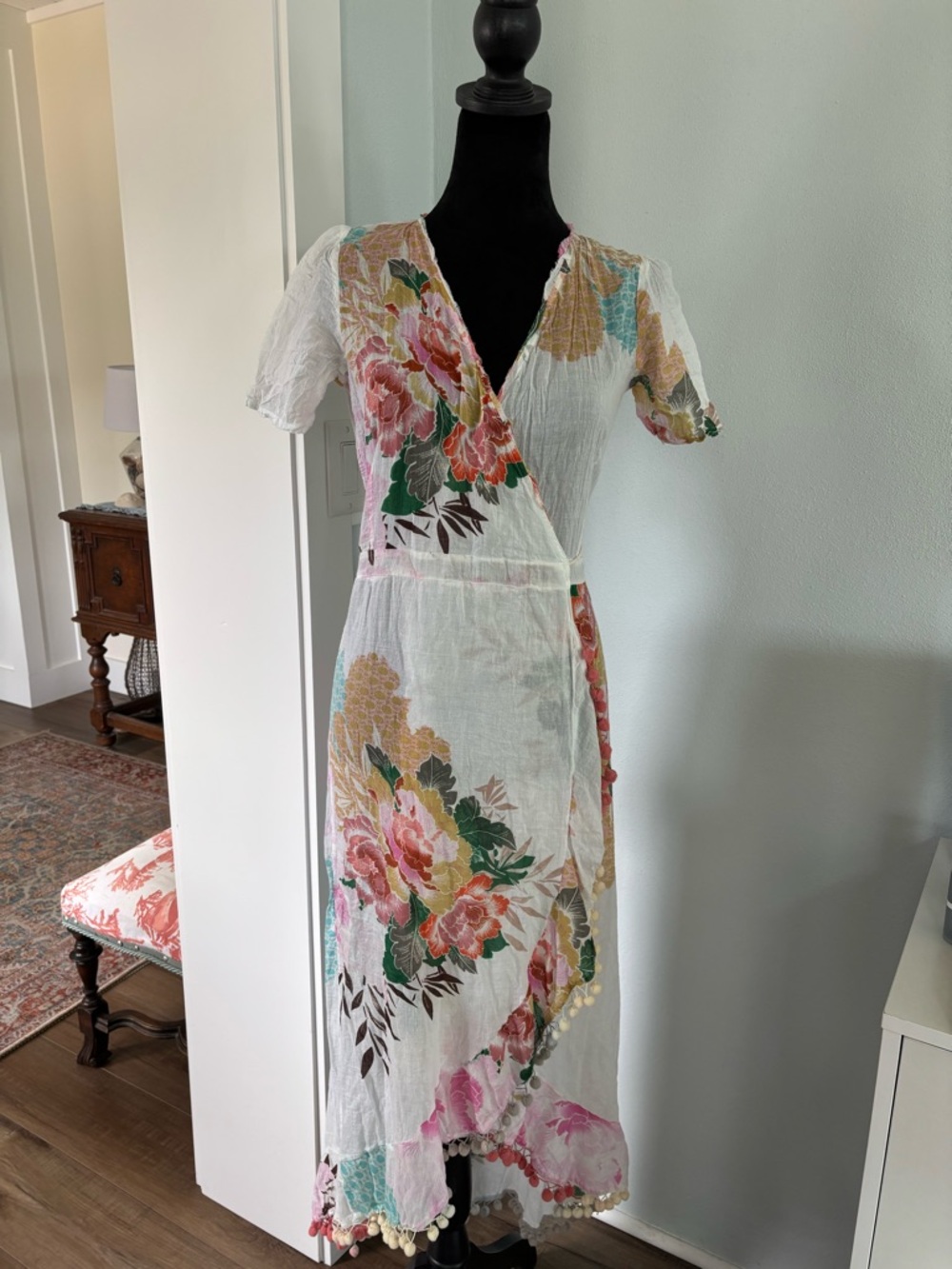 Z&L White Floral Wrap Midi Dress swim cover with Pink & Green Blooms small